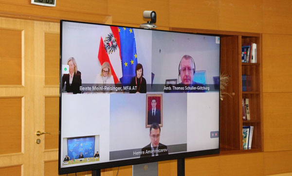 Gespräch zwischen den Außenministern Turkmenistans und der Republik Österreich — 2